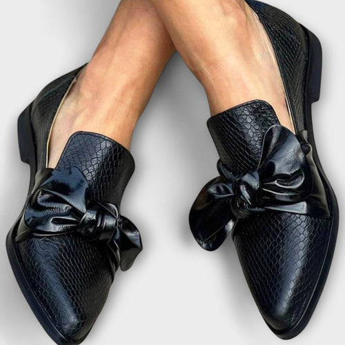 Claudia™ | Mocasín con Nudo