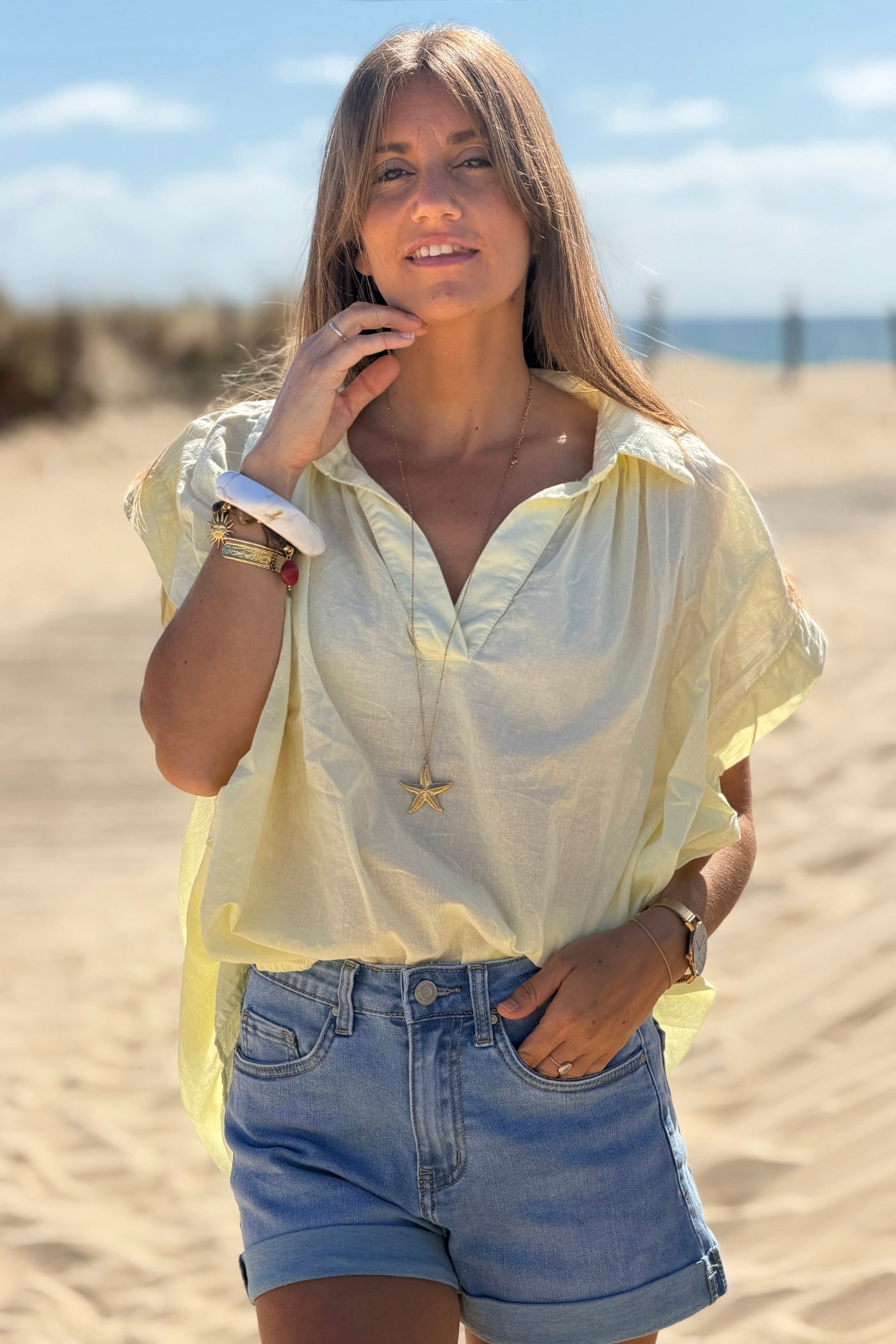 Blusa Amarilla Pálida Voile Algodón Amplia Cuello V Mangas Cortas