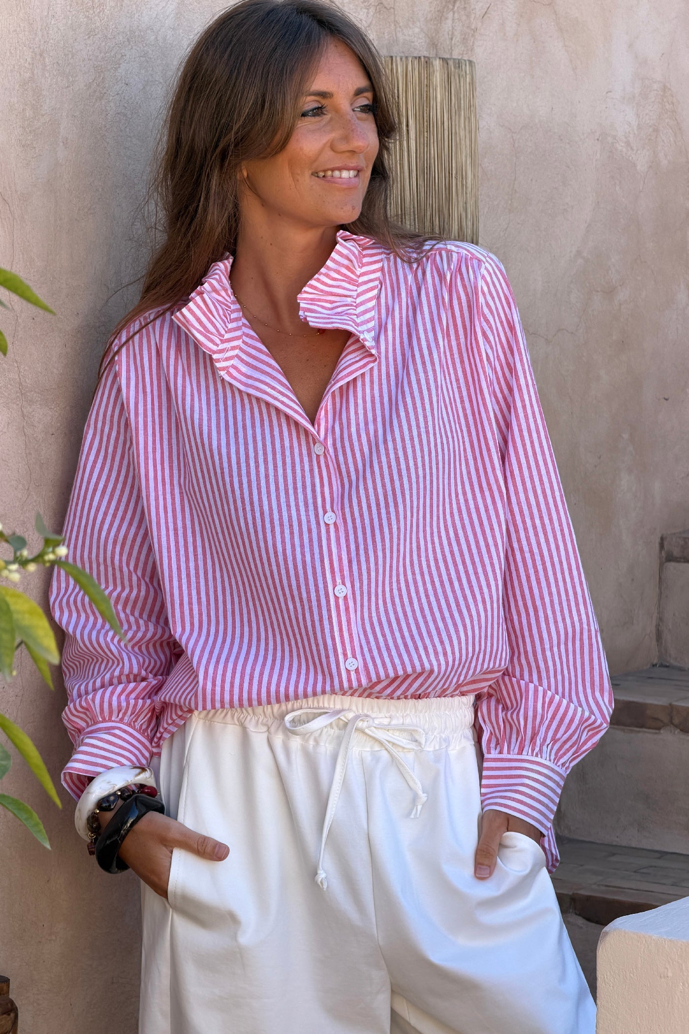 Camisa Blanca Algodón Rayas Coral Cuello Victoriano
