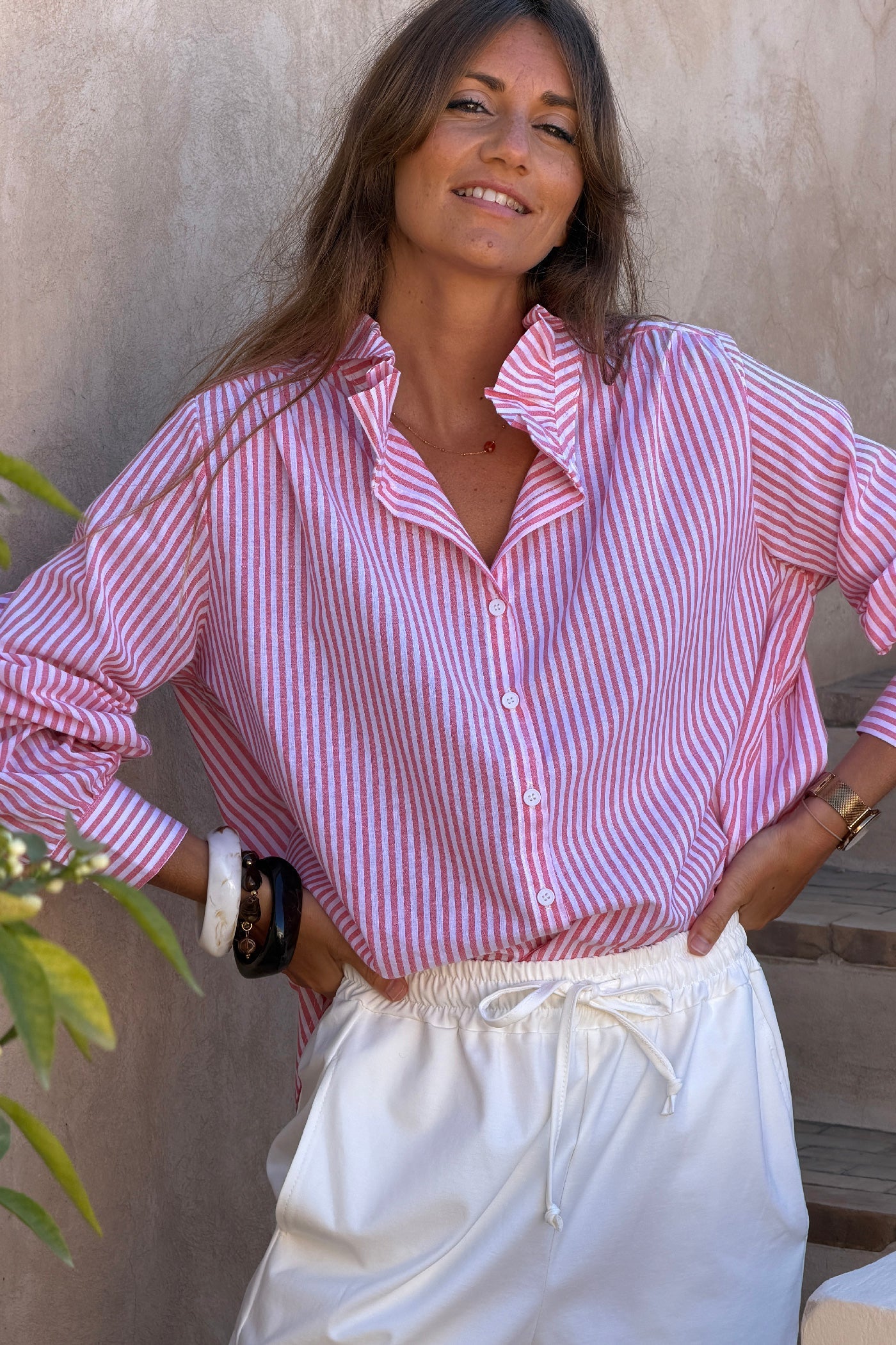 Camisa Blanca Algodón Rayas Coral Cuello Victoriano