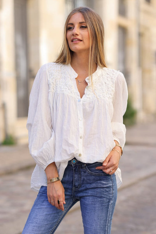 Camisa Blanca Ligera Cuello Fruncido Efecto Arrugado