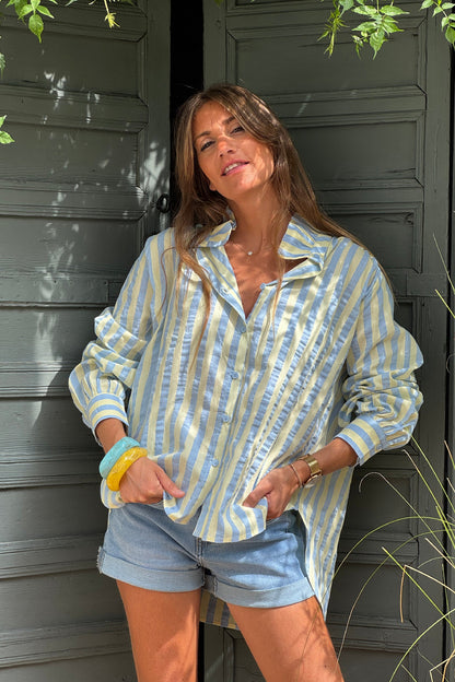 Camisa Algodón Rayas Amarillo Pálido y Azul Cuello Victoriano