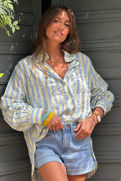 Camisa Algodón Rayas Amarillo Pálido y Azul Cuello Victoriano