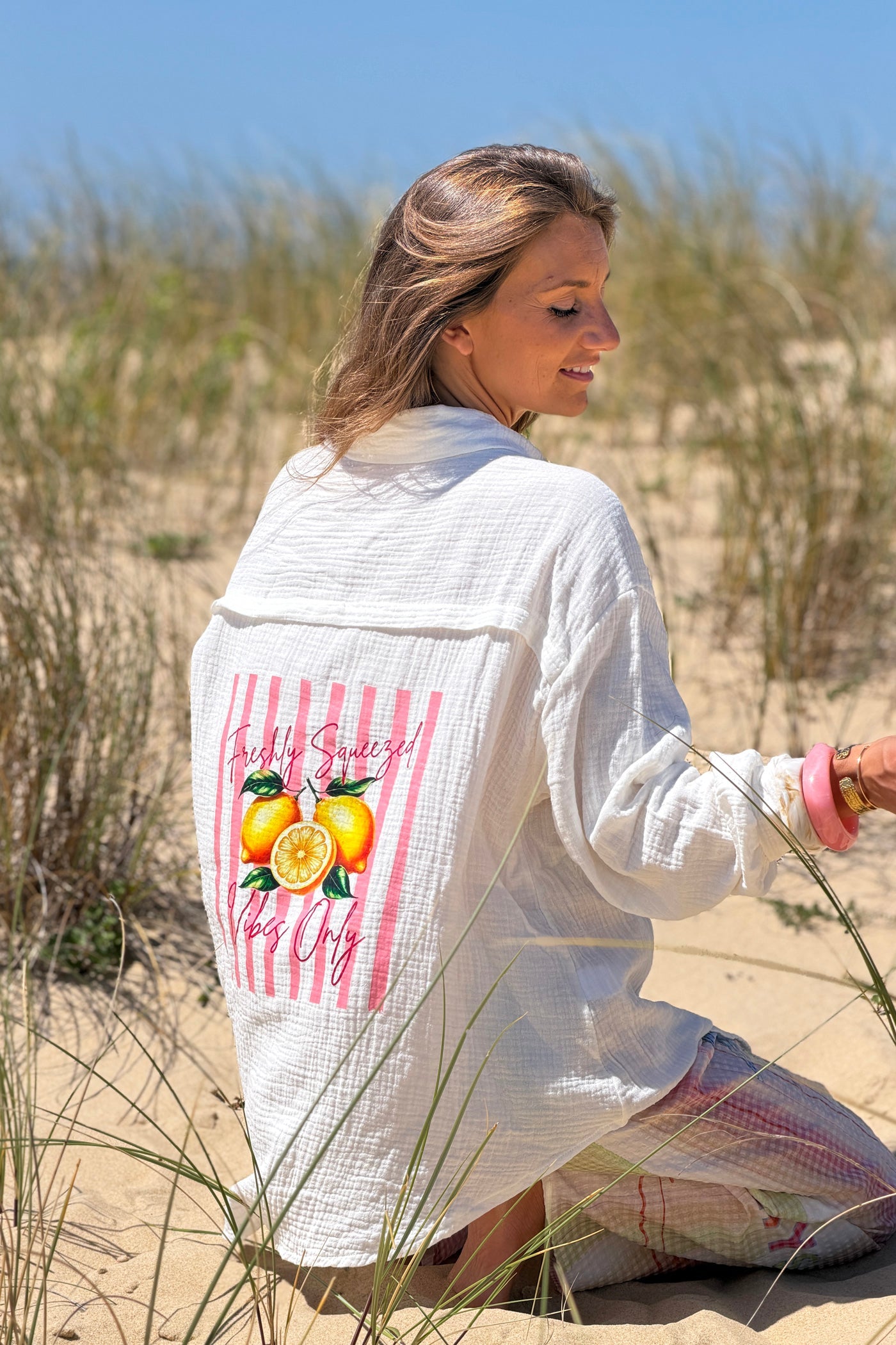 Camisa Gasa Algodón Blanco Roto Espalda Estampado Rayas Rosa Limones