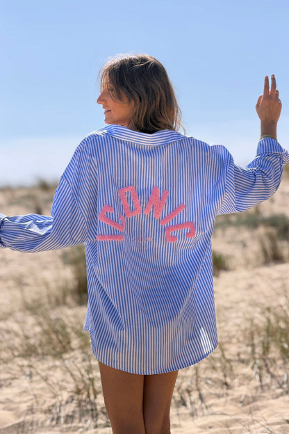Camisa Amplia Rayas Azules Bordado Iconic Club