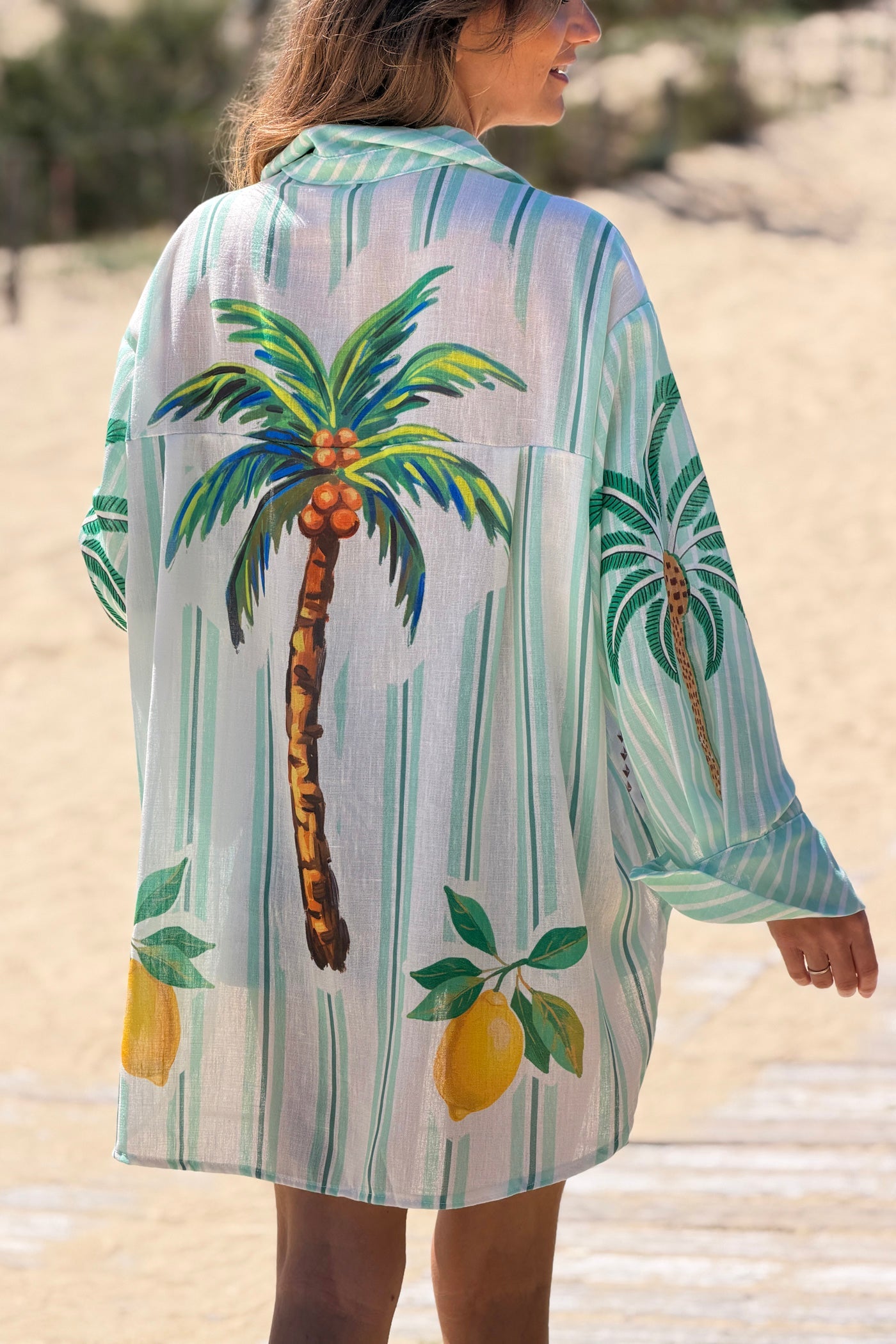 Camisa Amplia Rayas Verde Agua Flores y Palmeras