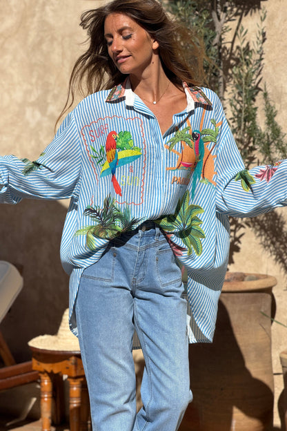 Camisa Suelta Rayas Azul Tropical Palmeras y Loros