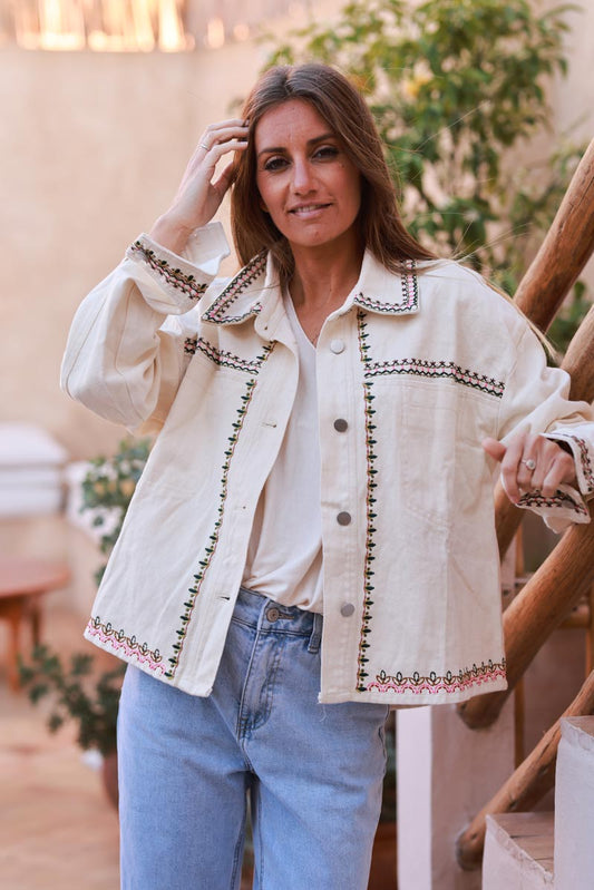 Sobrecamisa Denim Beige Bordado Flores y Hojas