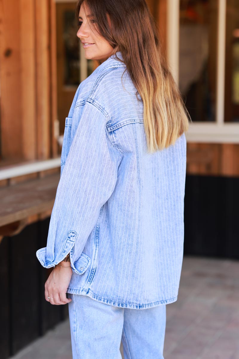Sobrecamisa Denim Lavado Rayas Finas Blancas