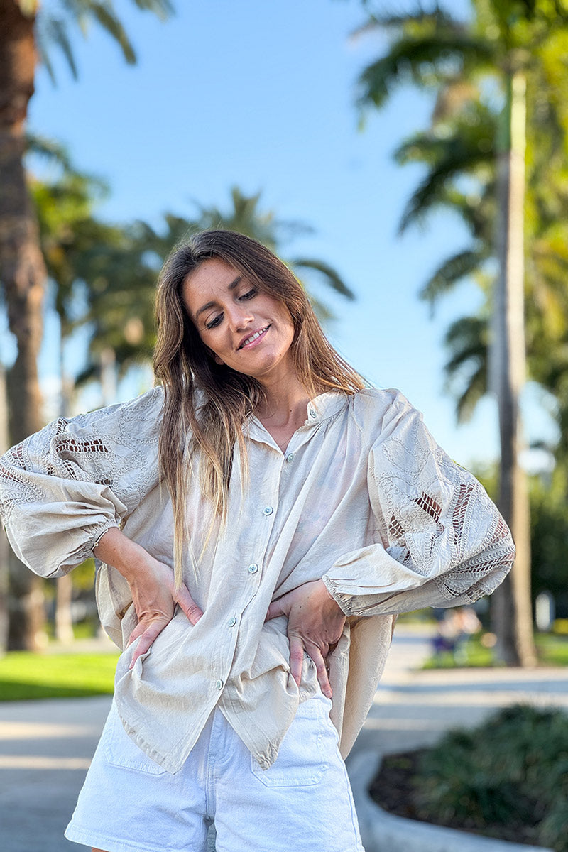 Camisa Túnica Beige Botones Mangas Crochet