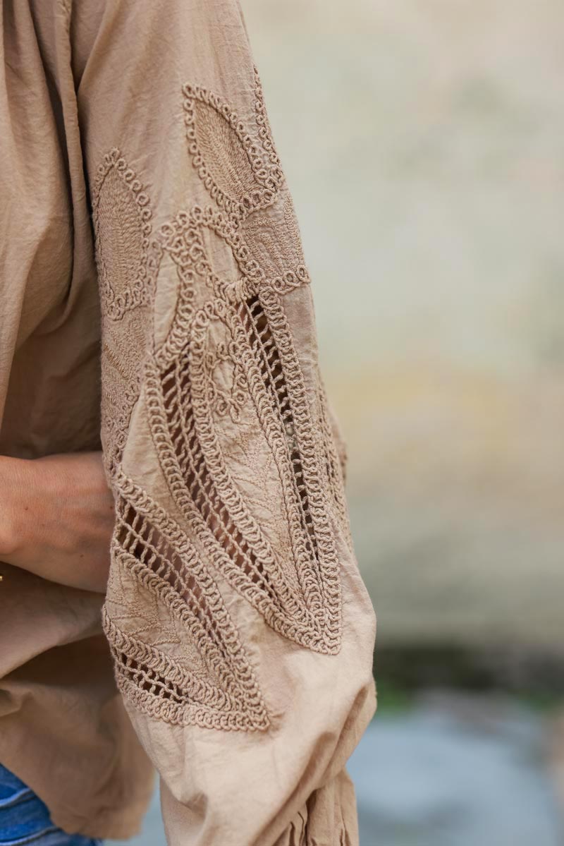 Camisa Túnica Camel Botones Mangas Crochet