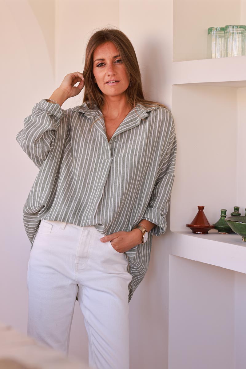 Túnica Amplia Kaki Rayas Blancas Cuello Camisa Mangas Largas